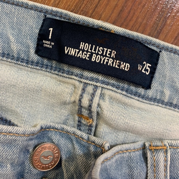 Hollister Vintage Boyfriend Jeans - Picture 4 of 5